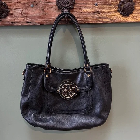Tory Burch Amanda Hobo Black Pebbled Leather Gold Logo Medallion Shoulder‎ Bag