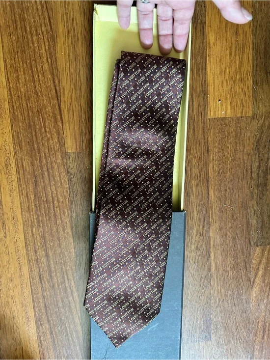Louis Vuitton Men's Burgundy Monogram Silk Tie