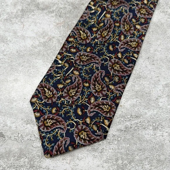 Christian Dior Monsieur Silk Tie Mens One Size Blue Paisley‎ Made In USA Necktie