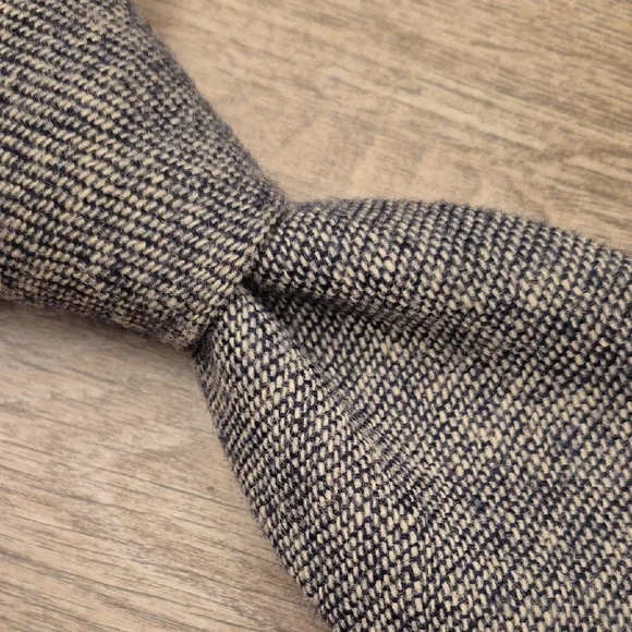 RIVETY OF BOSTON Grey Flecked Weave All Wool Challis Mens Tie‎ VTG RARE