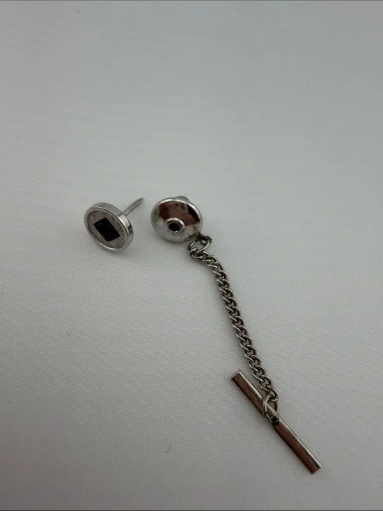 Men's Vintage Silver Tone Tie Pin with Chain Accent - Classic Formal Accessory