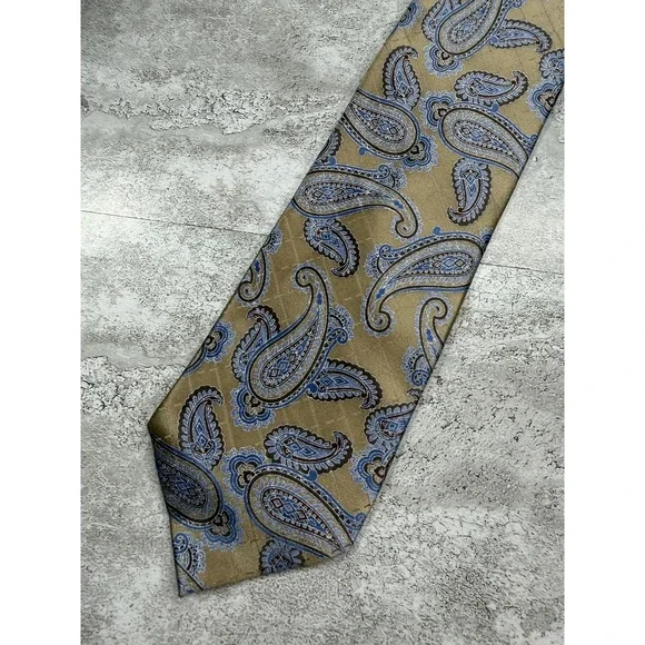Jos. A. Bank Executive Silk Tie Mens OS Gold Paisley Pointed Classic Necktie 60