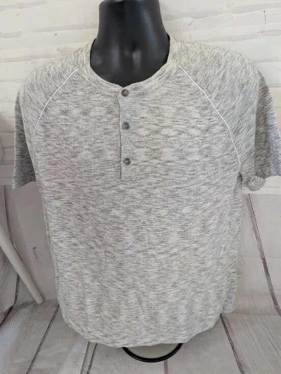Banana Republic Light Heather Gray Short-Sleeve Henley