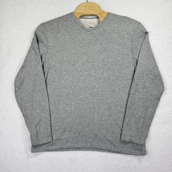 Banana Republic Shirt Mens L Gray Long Sleeve V Neck Sweatshirt  Classic Soft‎