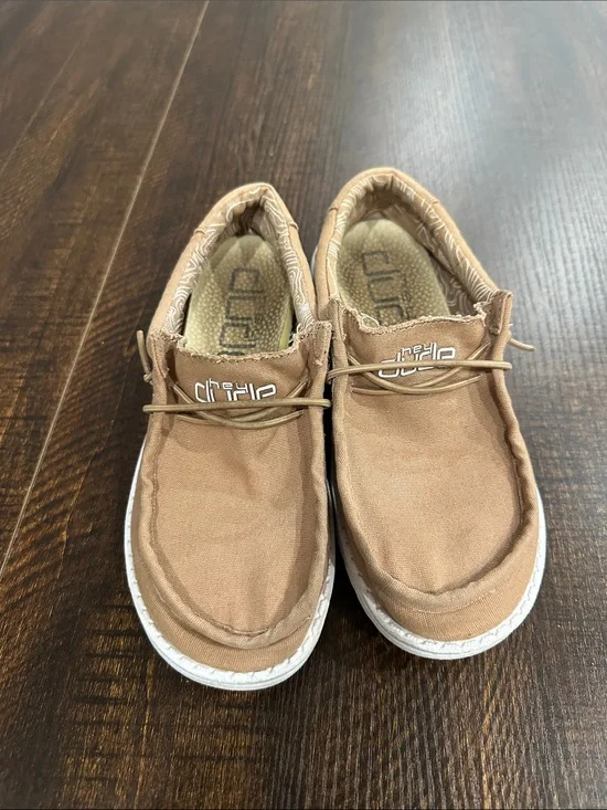 Hey Dude Kids Tan Canvas Moccasins size Y3