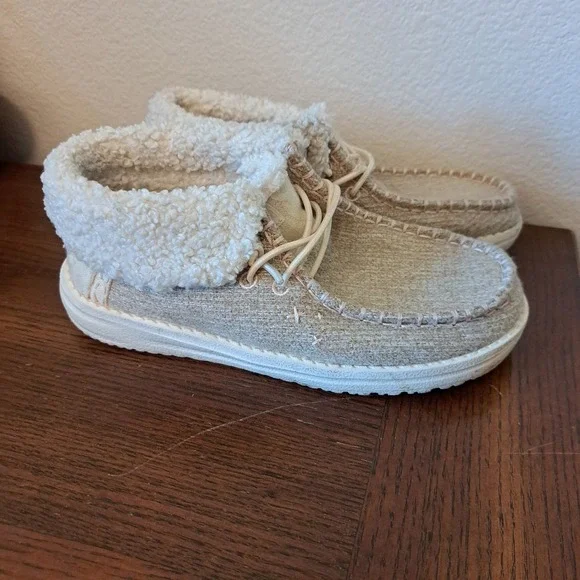 Hey Dude Wendy Fold Y Brush Kids Tan Faux Shearling Slip On Loafers J2