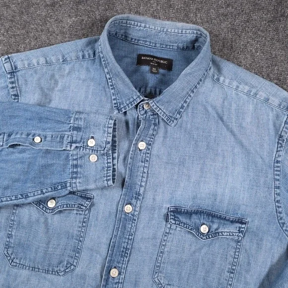 Banana Republic Slim Fit Denim Shirt Mens XL Blue Long Sleeve Button Down
