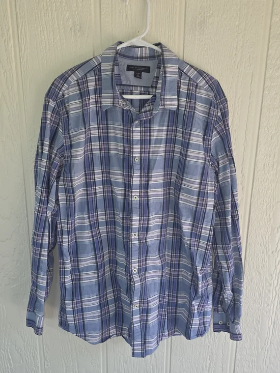 Men's Banana Republic Blue and Purple Plaid Button-Down Shirt, Size XL