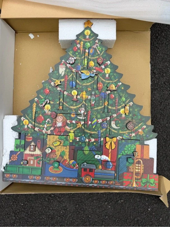 Traditions Christmas Tree Advent Calendar Box - Green & White