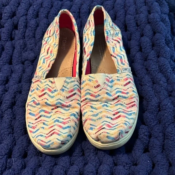 TOMS Kids Colorful Chevron Moccasins
