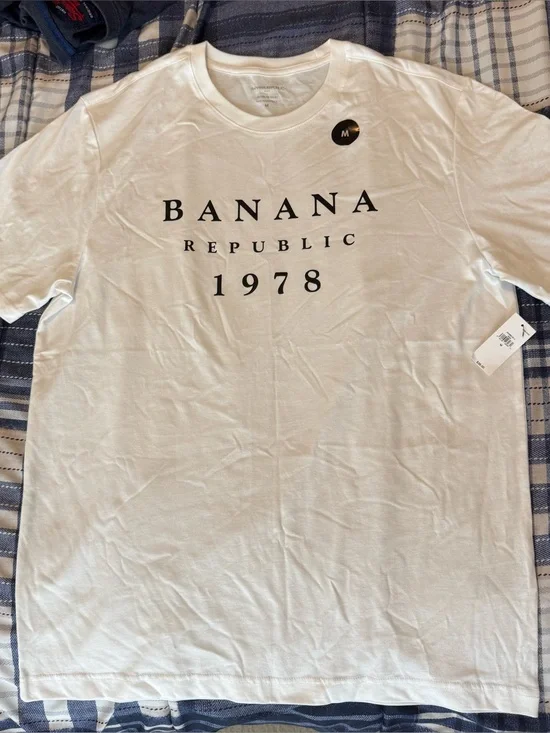 Men Banana Republic Tshirt