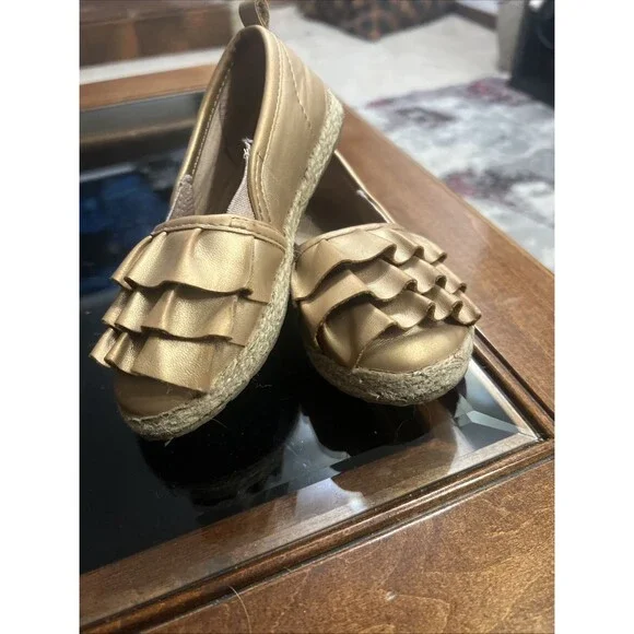 OshKosh B'Gosh Kids BELLE Girl's Size  9‎ Rose Gold Espadrille Flat Loafer