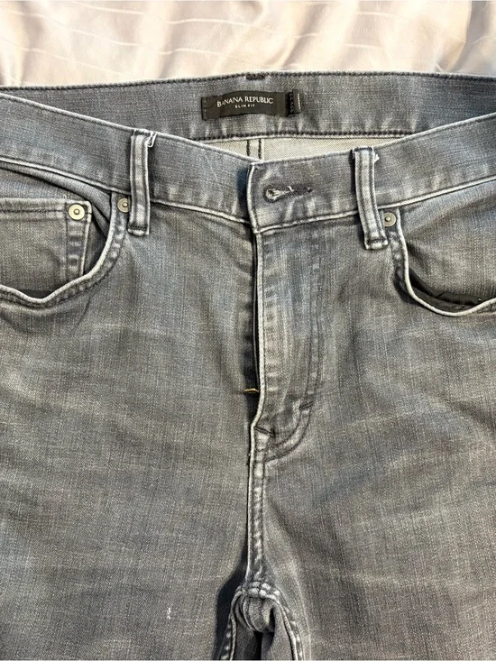 Banana Republic Slim Rapid Movement Denim in Gray Wash 32x32