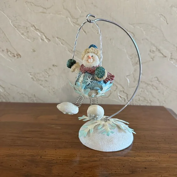 Cobble Creek 2 piece Swinging Snowman Christmas Holiday Winter Decoration