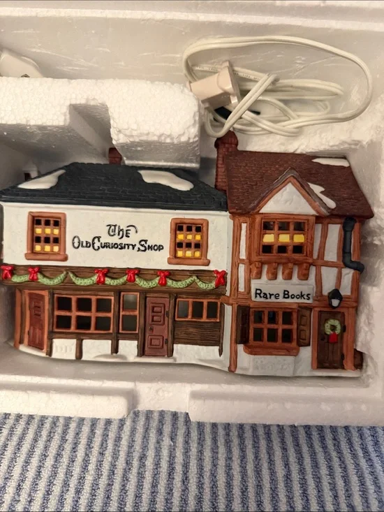 Department 56 Dickens Village Series Old Curiosity Shop Retired