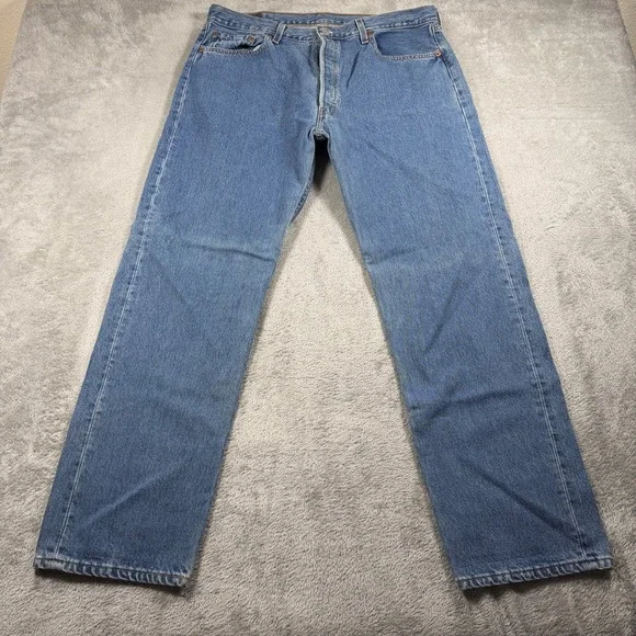 Vintage Levis 501 Jeans Mens 36x30 Blue Straight Leg Button Fly Made in USA 00s
