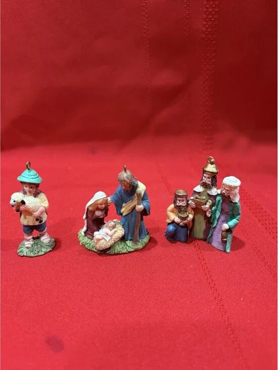 3 Miniature Nativity Figurines  – Mary, Joseph, Jesus, 3 Wise Men, Shepard