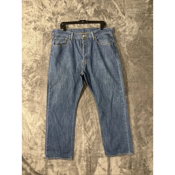 Levis 501 Original Fit Jeans Mens 38x30 Medium Wash Blue Straight Leg Button Fly