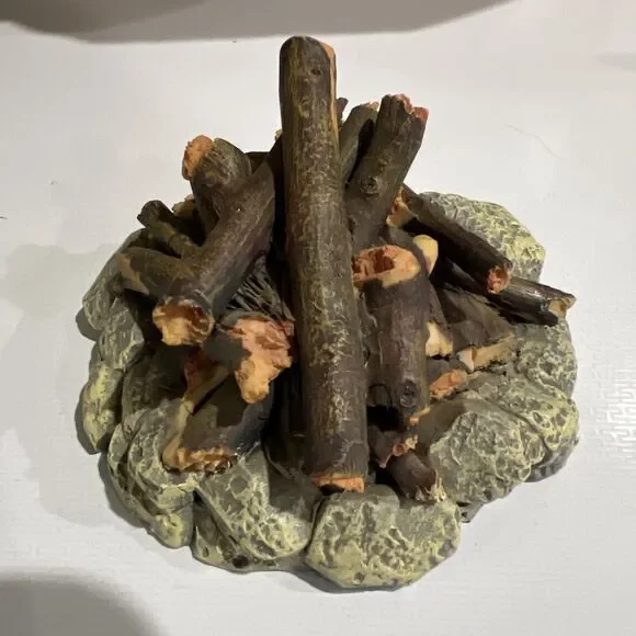 Grandeur Noel Nativity Accessories Set Replacement Fire Campfire Pit Logs Flames