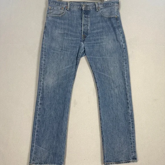 Levi's 501 Jeans Mens 35x30 Blue Button Fly Straight Leg EUC