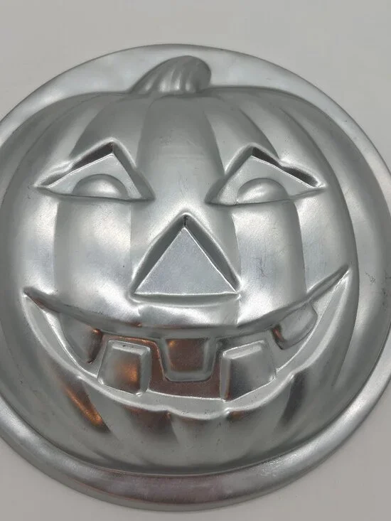 VTG 1975 Wilton Pumpkin Cake Pan 9