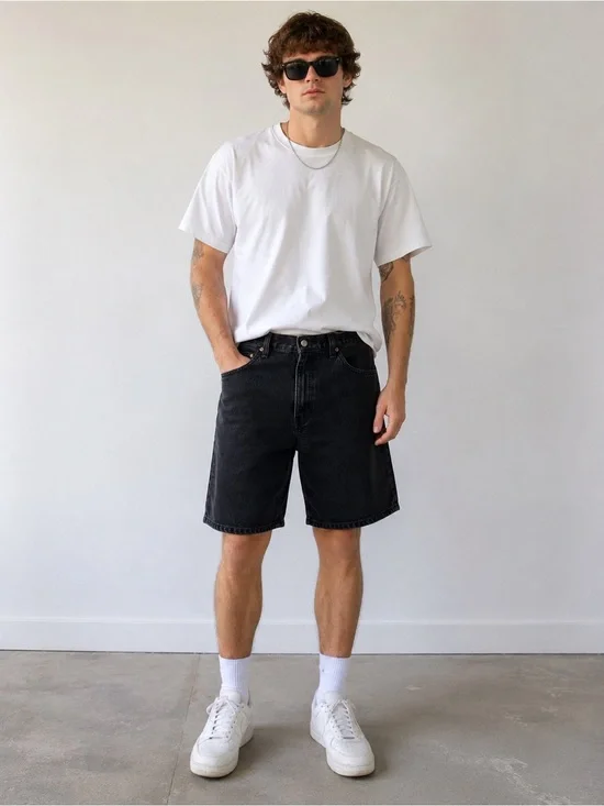 Men’s Vintage Levi’s 550 Relaxed Fit Black Denim Shorts