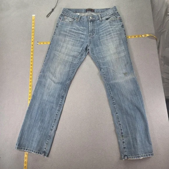 Levis Mens Jeans Blue Light Wash Regular Straight Fits 30x31‎