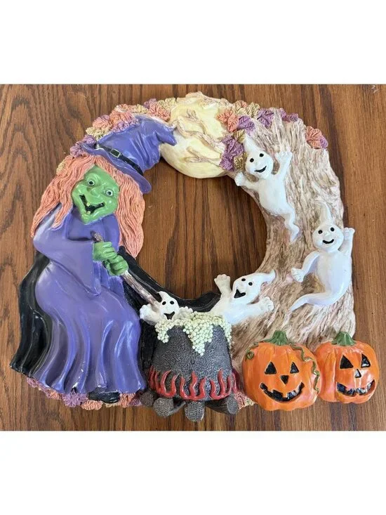 Vtg Halloween Wreath With Green Witch, Ghosts & Pumpkins Resin 12x11x2”