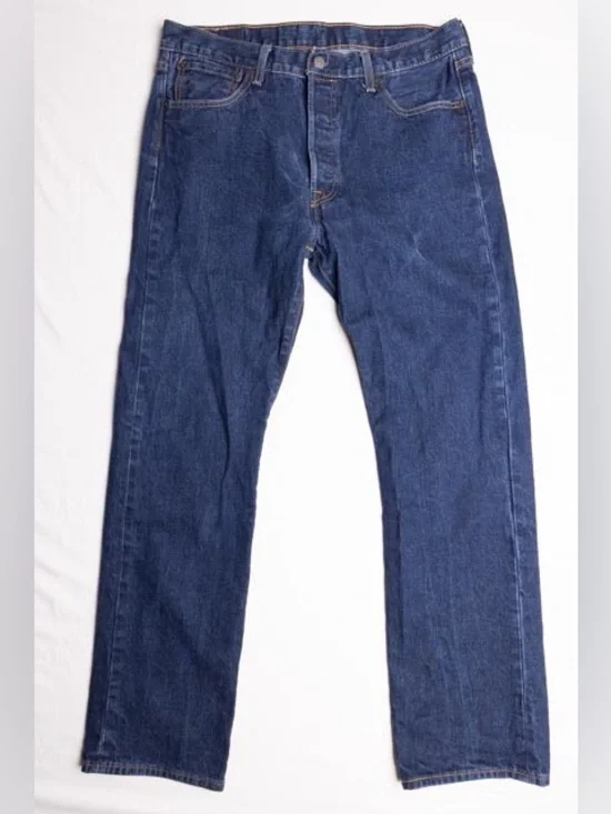 Levi's Men's Classic Dark Blue Straight Jeans