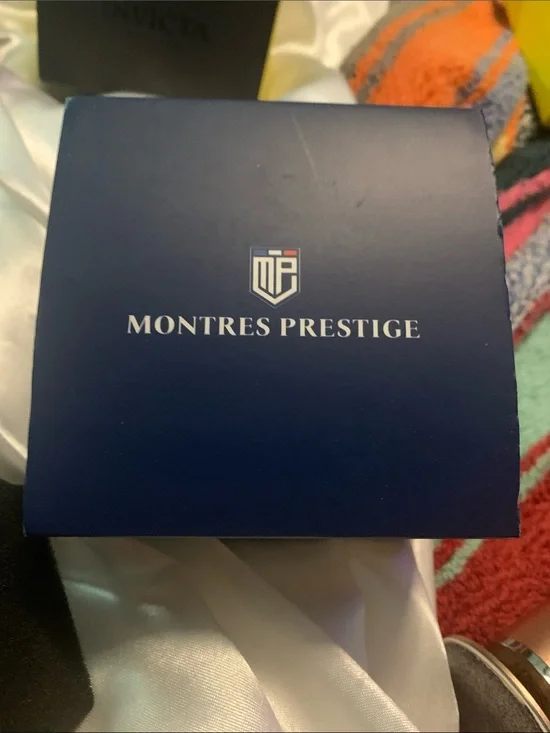 Montres Prestige gold color watch nwt