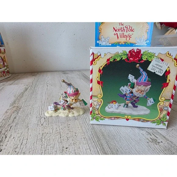 Vintage enesco sandi ziminicki zippy mailman carrier elf North Pole village