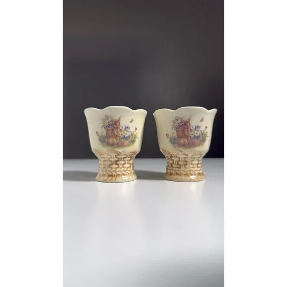 Easter Egg Cup Set Basket Weave Vintage Easter Bunny Scalloped Edge