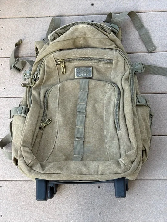 Olive Green Canvas Travel Backpack for Men AOKING
