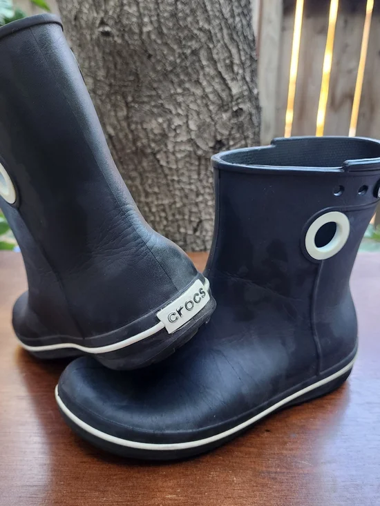 Crocs Jaunt Shorty Rain Boots Black Navy Waterproof Pull On Size [5]