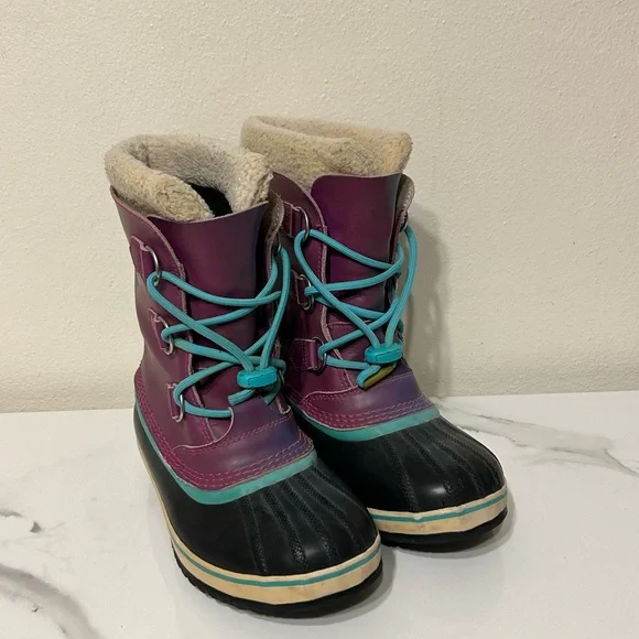 Sorel Yoot Pac Waterproof Leather Boots Youth Size 4‎ Purple and Blue