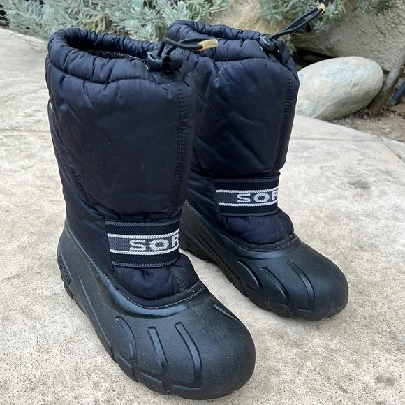 💚Sorel Cub Insulated Black Snow Boot Size 5