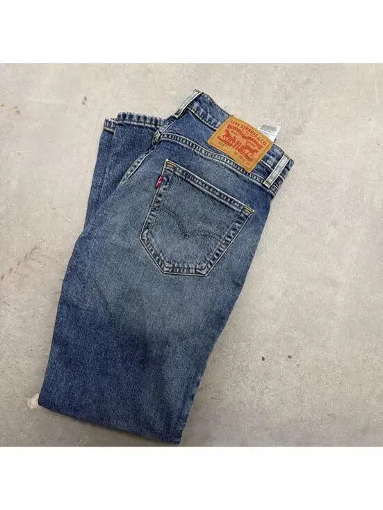 Y2K Men's Levis 514 Straight Blue Workwear Jeans Sized 28x30