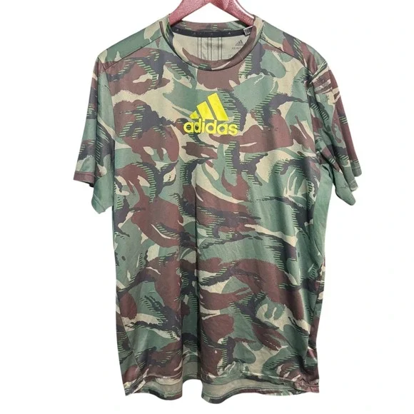 Adidas Shirt mens Large Green Camo Short Sleeve Distressed Prime Green