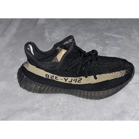 adidas Yeezy Boost 350 V2 Core Black White Size 9.5 2016 Pair No Box!