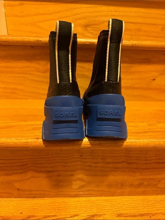 Sorel Black and Blue Waterproof Chelsea Rain Boots