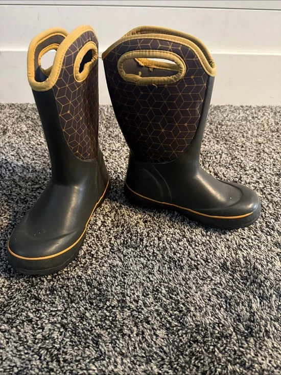 K Slushie Kids Black Gold Waterproof Neoprene Rain Snow Boots Size 13