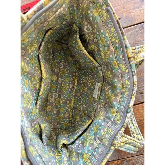 Vintage Vera Bradley Lime Green Paisley Zip Purse
