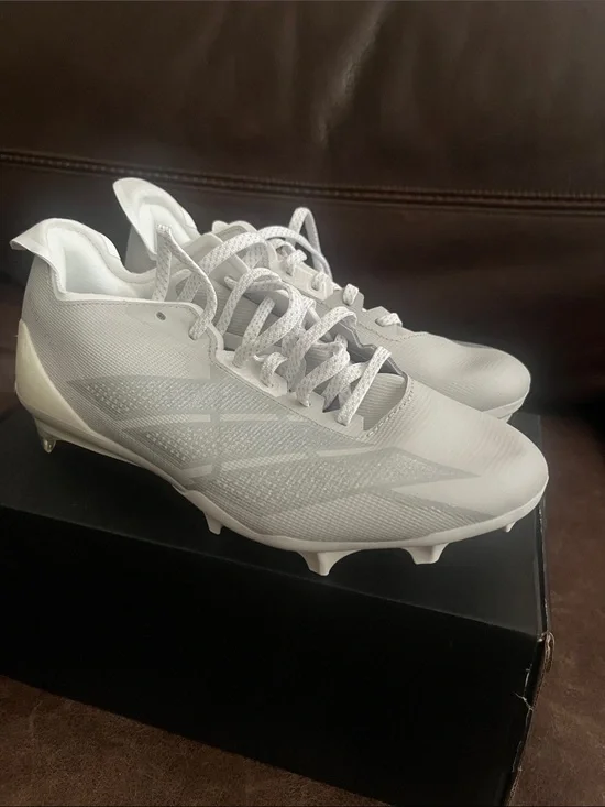adidas Men's Gray Athletic Cleats - Minimalist Performance