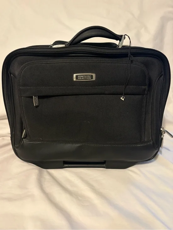 NEW Kenneth Cole Reaction Rolling Laptop Briefcase Business Travel Bag