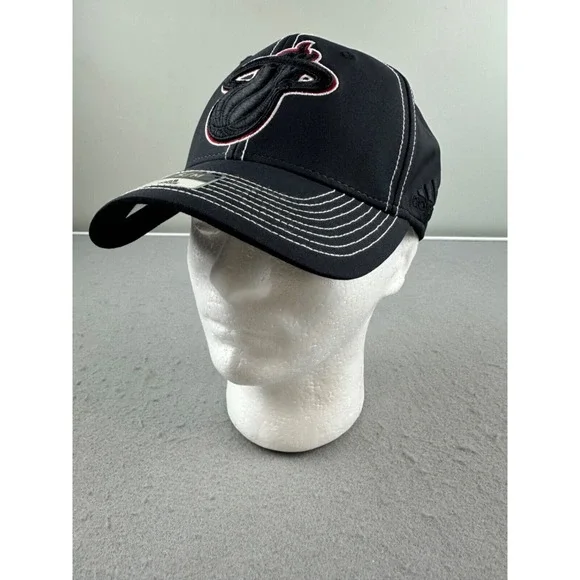NEW! Adidas NBA Miami Heat Black Color Pop SuperFlex S/M Hat‎