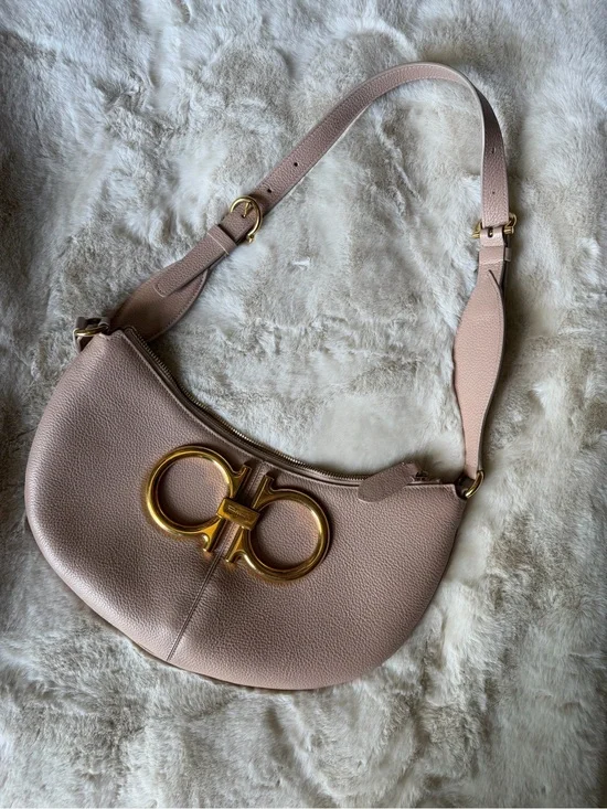 Salvatore Ferragamo Blush Pink Gancini Pebbled Leather Shoulder Bag