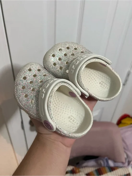 GUC Crocs Infant White Glitter Clog Shoes 4c