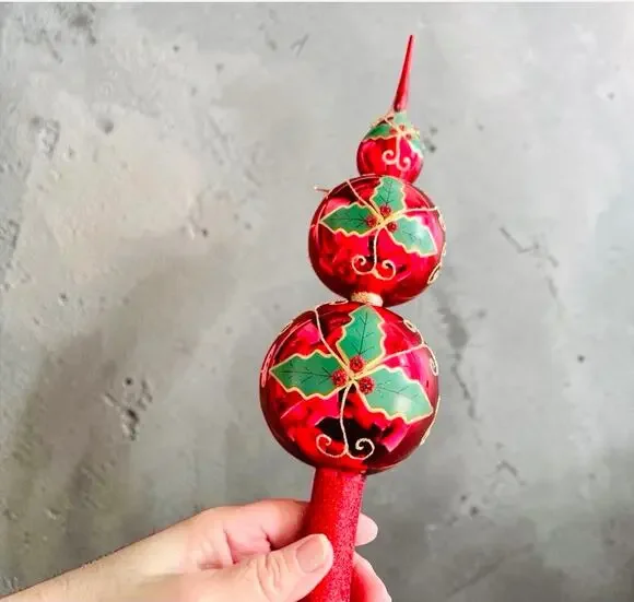 NEW Handmade Glitterazzi HollyBerry Finial Polish Glass Christmas Tree Topper
