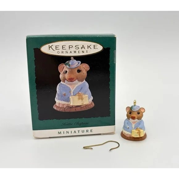 1996 Hallmark Keepsake Miniature Ornament Hattie Chapeau Moustershire Mouse VTG