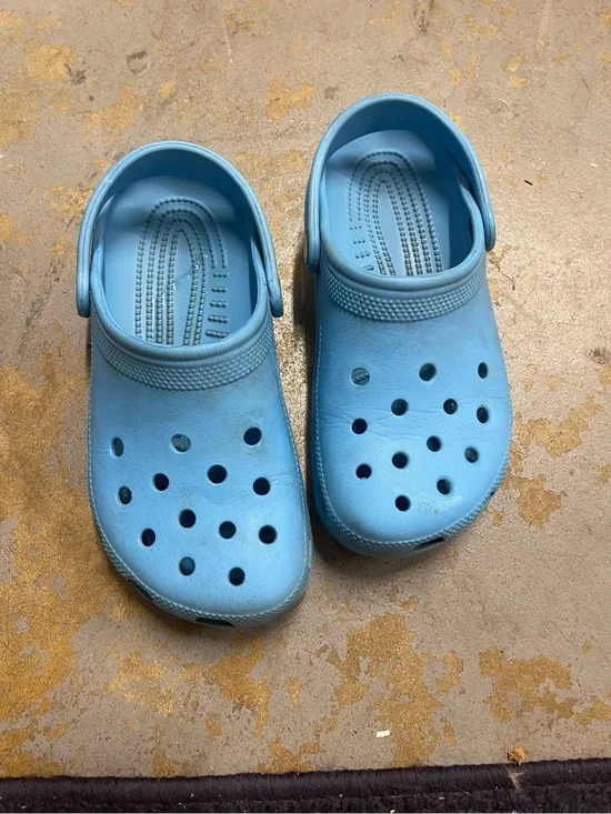CROCS Kids Sky Blue Classic Clog Sandals